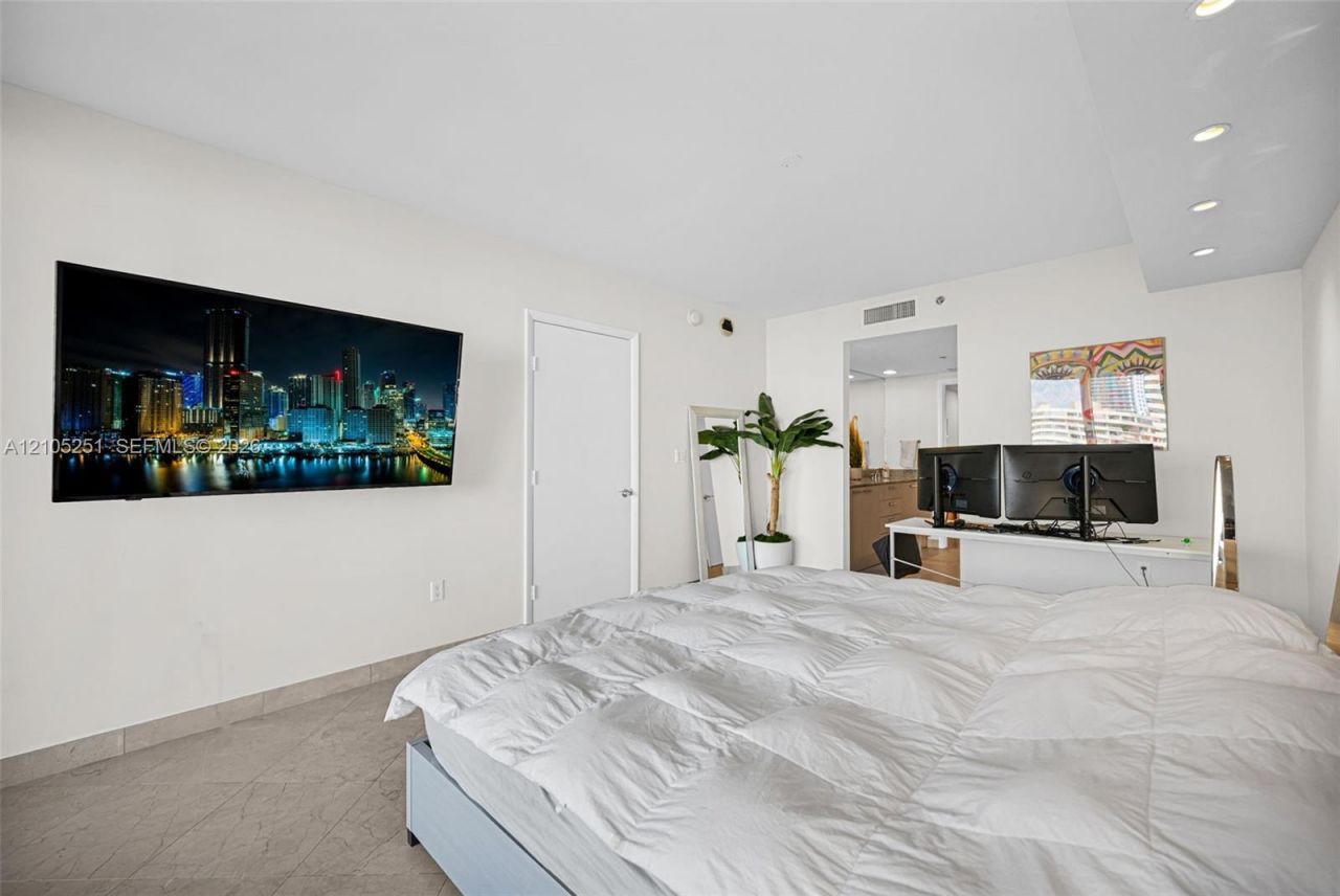 1850 S Ocean Dr , Unit 706, Hallandale Beach, FL 33009 Photo