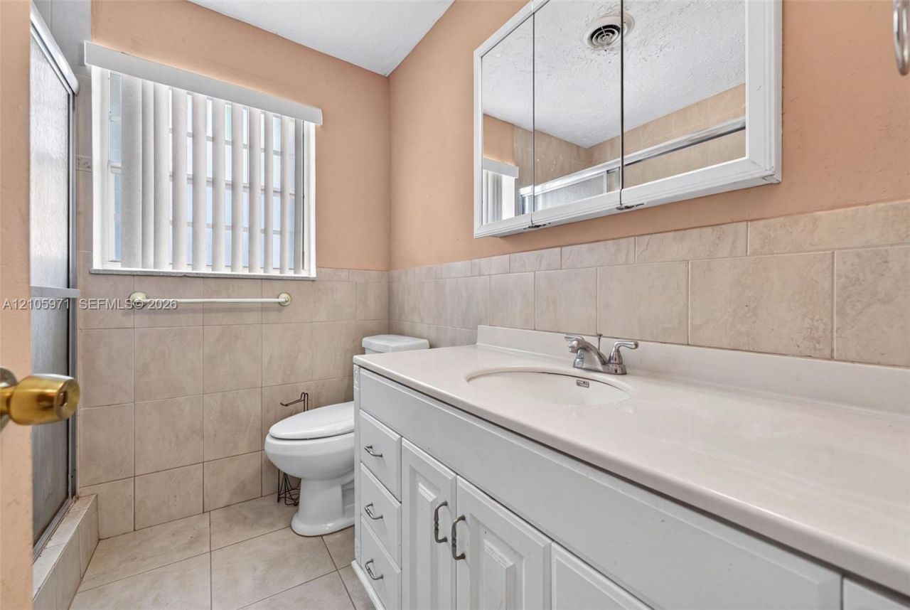 6604 Coconut Dr , Miramar, FL 33023 Photo
