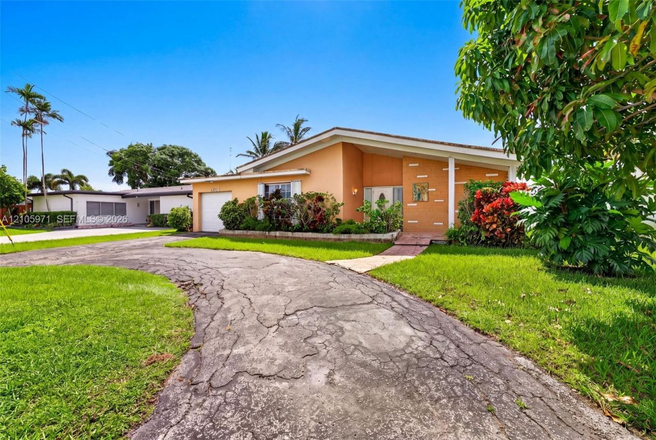 6604 Coconut Dr , Miramar, FL 33023 Photo