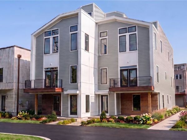 2277 W 6th Street , Cleveland, OH 44113