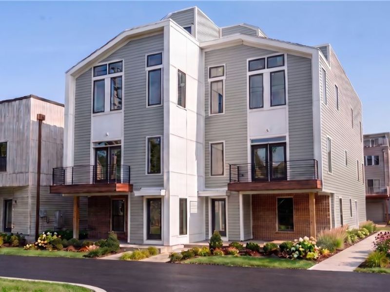 2277 W 6th Street, Cleveland, OH 44113 Photo 1