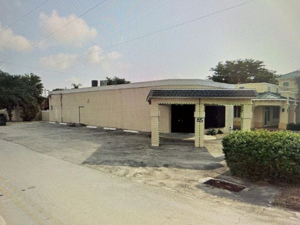 85 W HILLSBORO Boulevard, Deerfield Beach, FL 33443