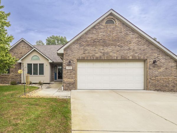 1713 Kapok Street SW , DeMotte, IN 46310