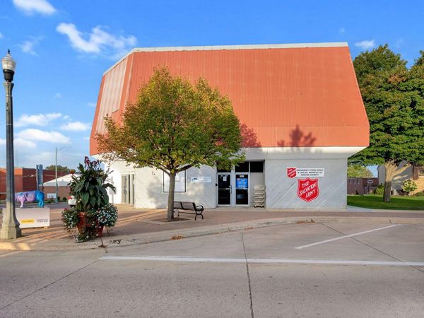 301 Downtown Plaza , Fairmont, MN 56031