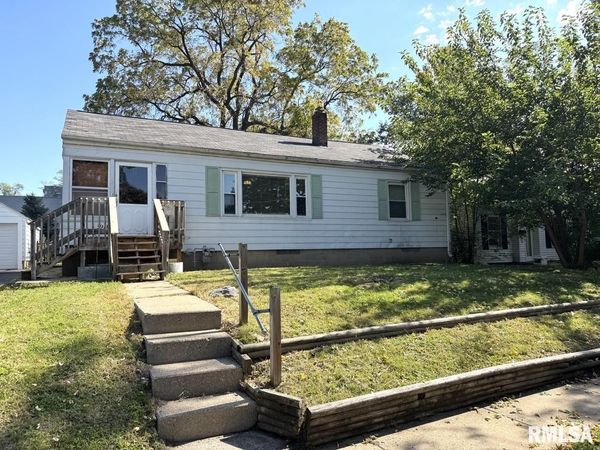 3918 N VINCENT Avenue, Peoria Heights, IL 61616