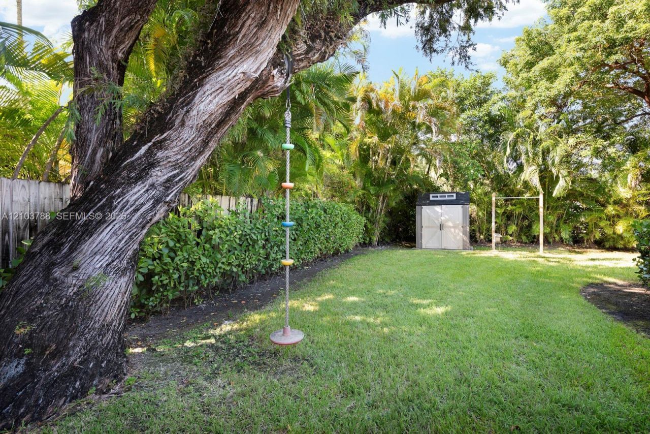 12500 SW 69th Ave, Pinecrest, FL 33156 Photo