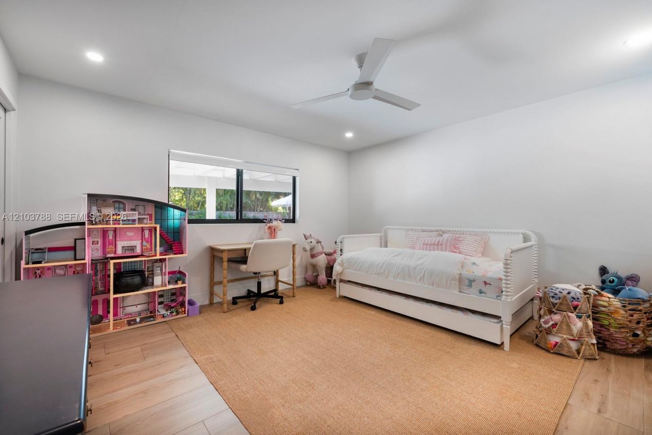 12500 SW 69th Ave, Pinecrest, FL 33156 Photo