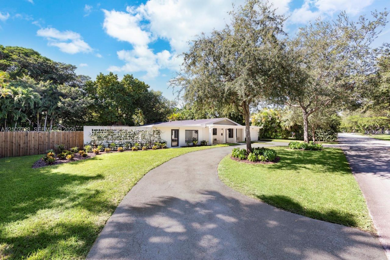 12500 SW 69th Ave, Pinecrest, FL 33156 Photo