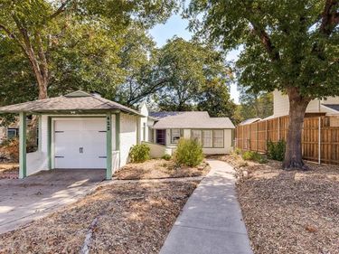 422 N Montreal Avenue, Dallas, TX 75208