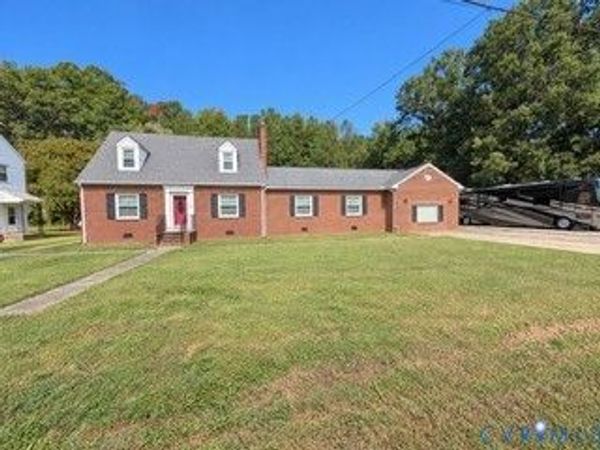 201 Braxton Avenue , Sussex, VA 23867