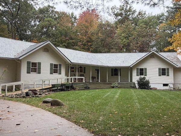 5150 Manore Road, Swanton, OH 43558
