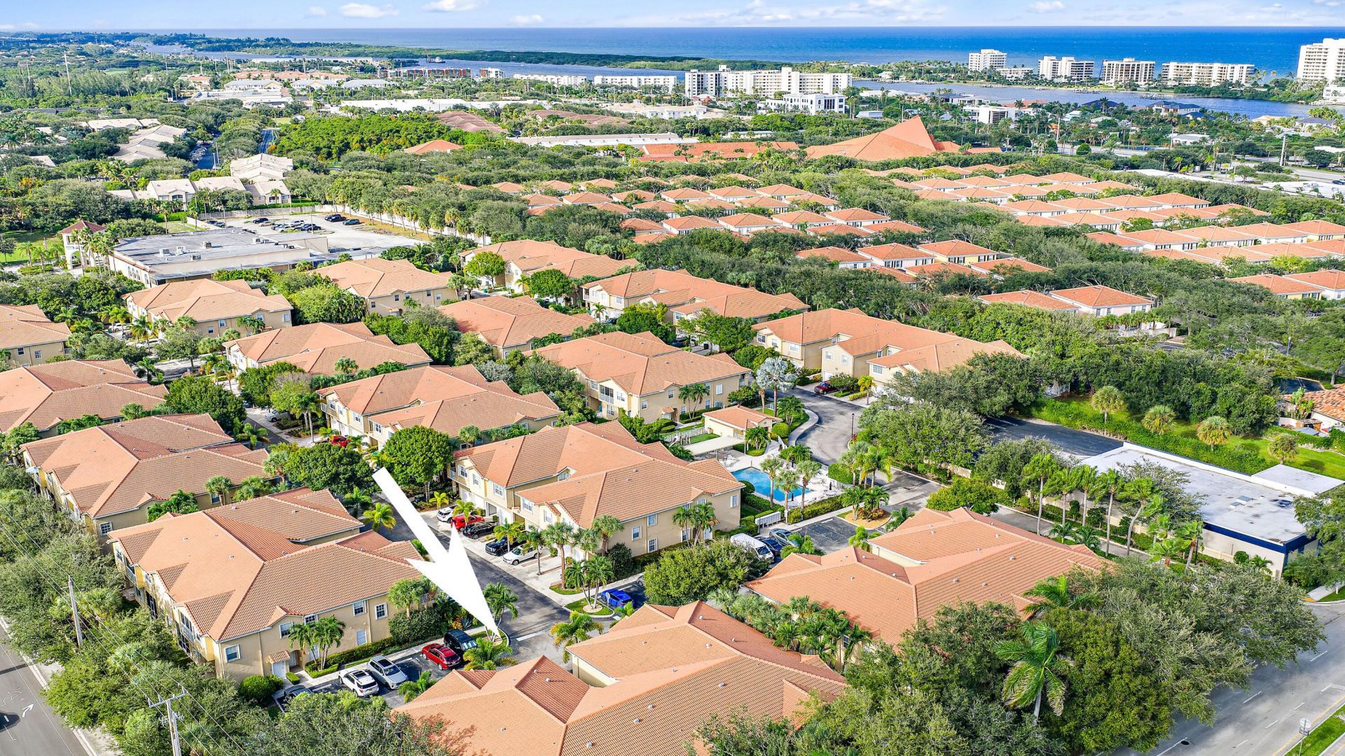 111 Lighthouse Circle, Unit D, Tequesta, FL 33469 Photo