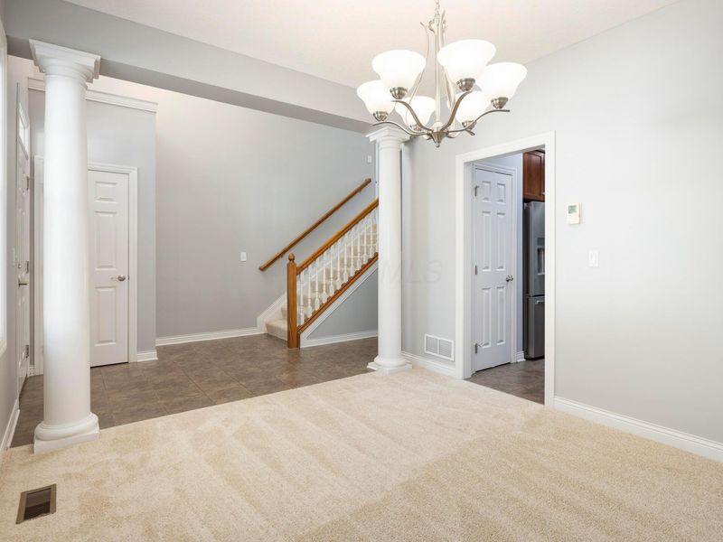 8081 Chatham Green Drive, New Albany, OH 43054 Photo 17