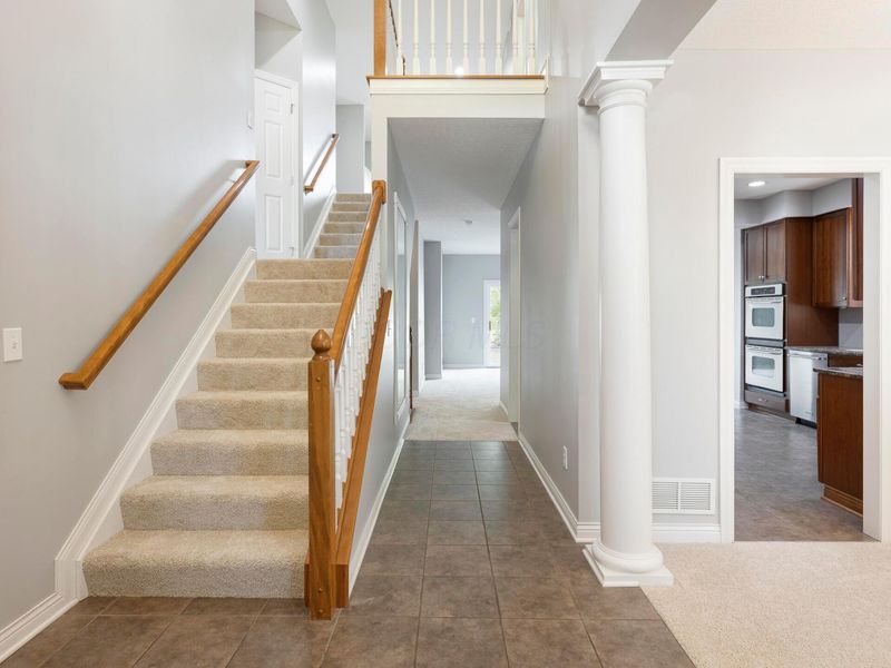 8081 Chatham Green Drive, New Albany, OH 43054 Photo 18