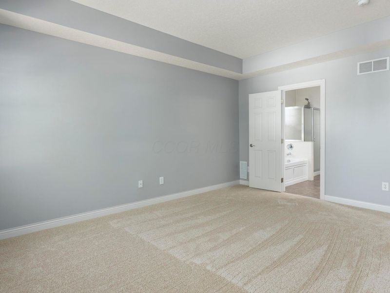 8081 Chatham Green Drive, New Albany, OH 43054 Photo 22