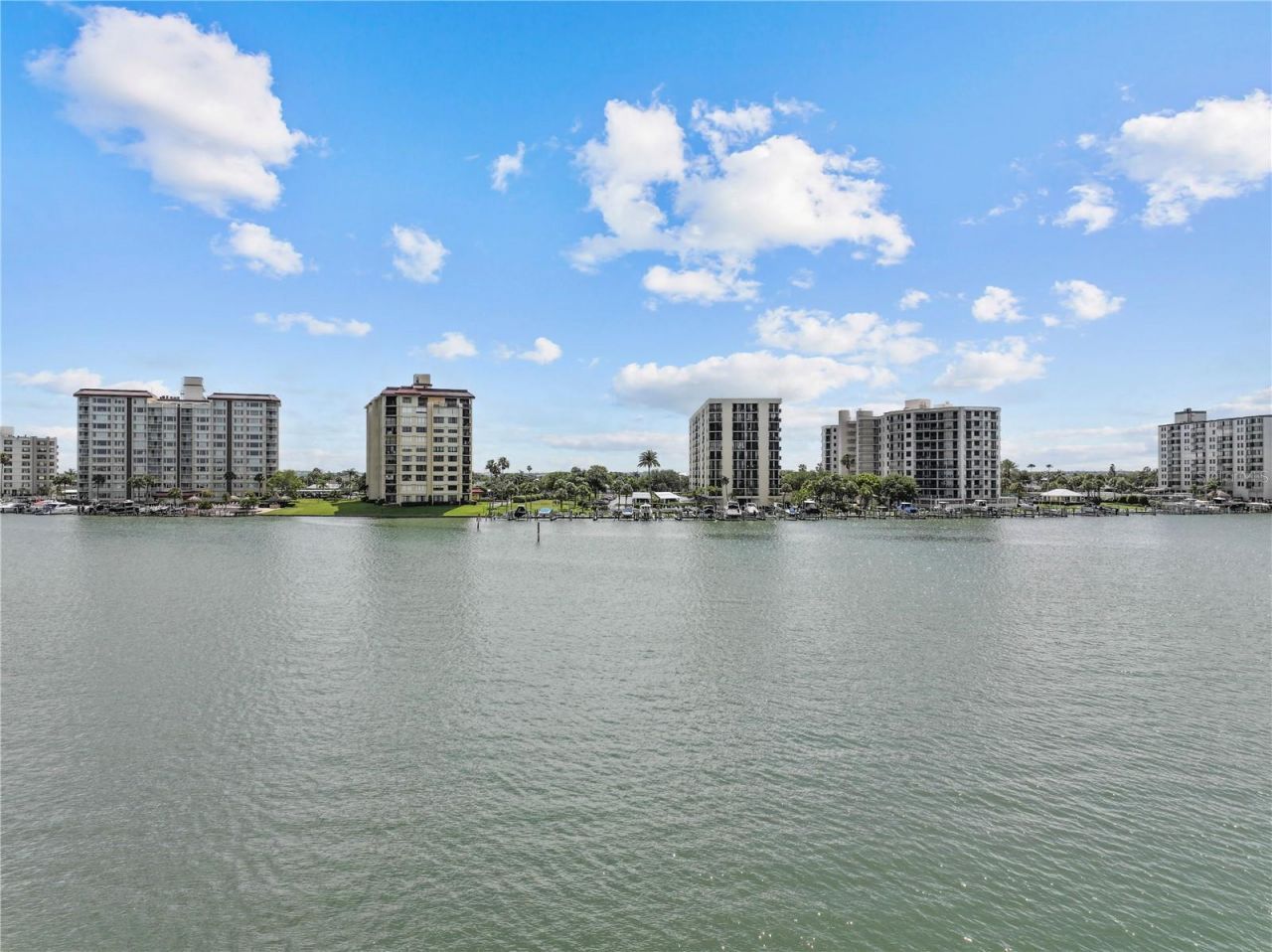 699 Bay Esplanade, Unit 302, Clearwater, FL 33767 Photo