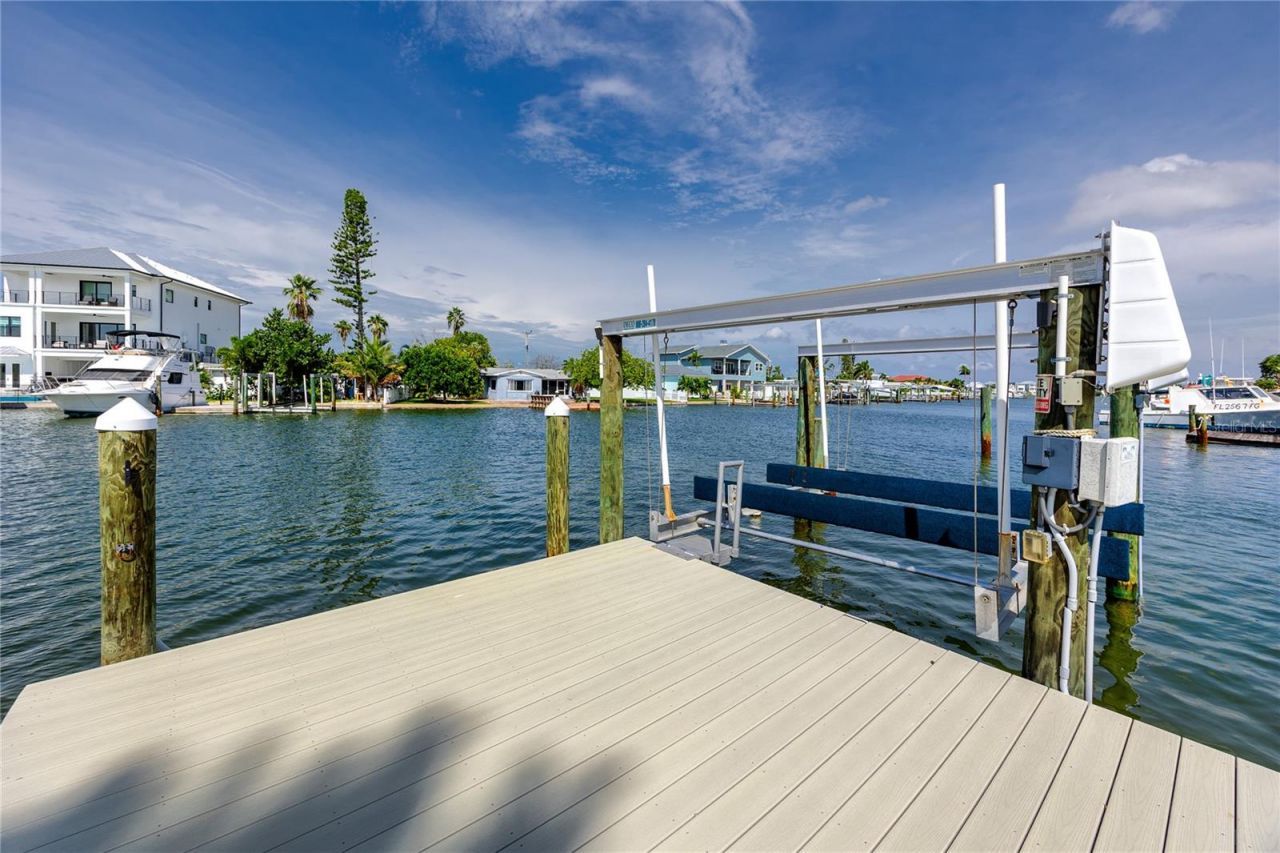 600 Normandy Road, Madeira Beach, FL 33708 Photo