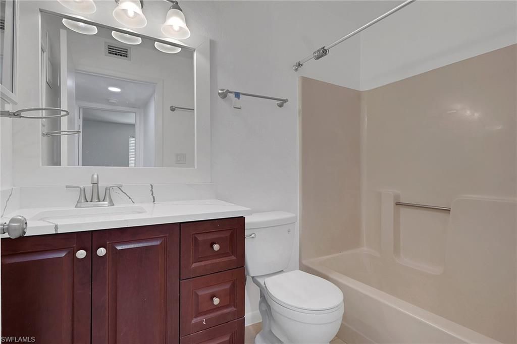 3180 Seasons Way , Unit 916, Estero, FL 33928 Photo