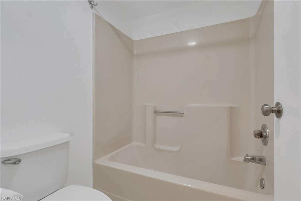 3180 Seasons Way , Unit 916, Estero, FL 33928 Photo