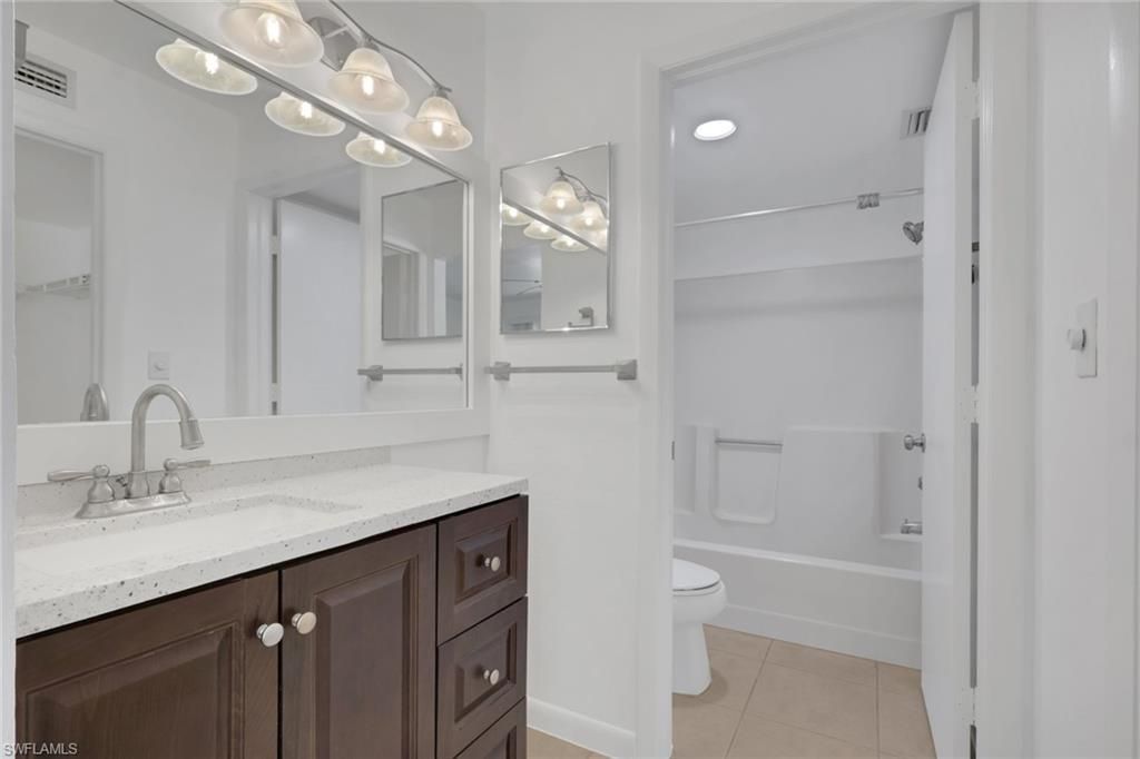 3180 Seasons Way , Unit 916, Estero, FL 33928 Photo