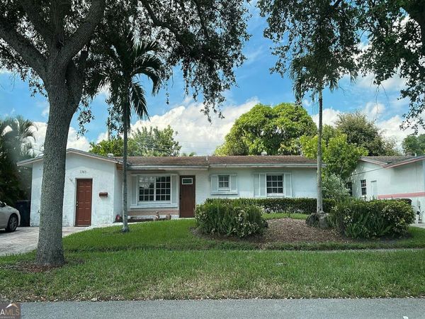 3385 NW 23rd Street, Lauderdale Lakes, FL 33311