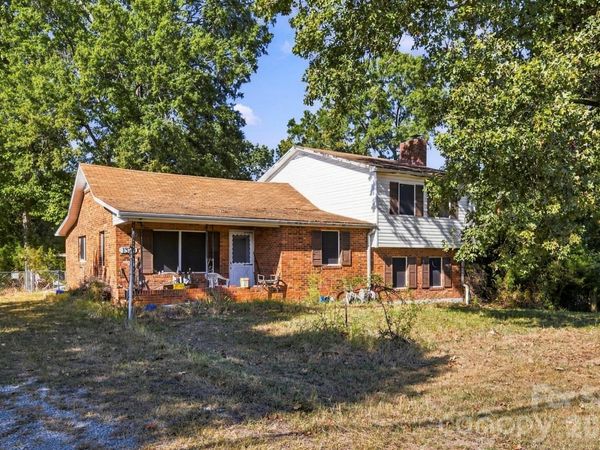 1379 N Old Greensboro Road, High Point, NC 27265