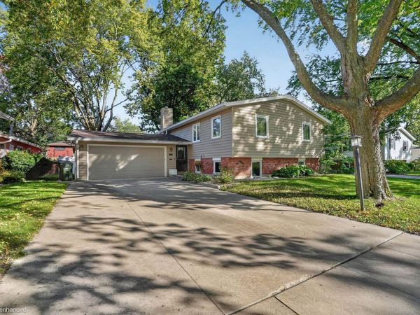 1505 W 5th Street, Cedar Falls, IA 50613