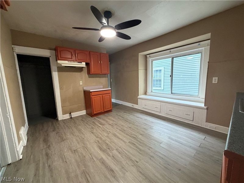 12203 Farringdon Avenue, Cleveland, OH 44105 Photo 4