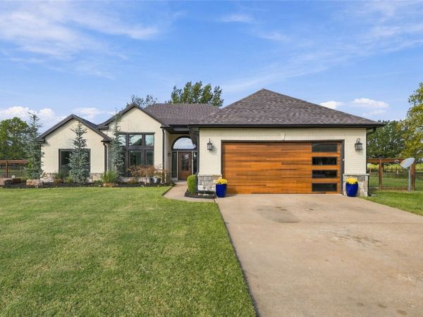 11822 150th Avenue E, Collinsville, OK 74021