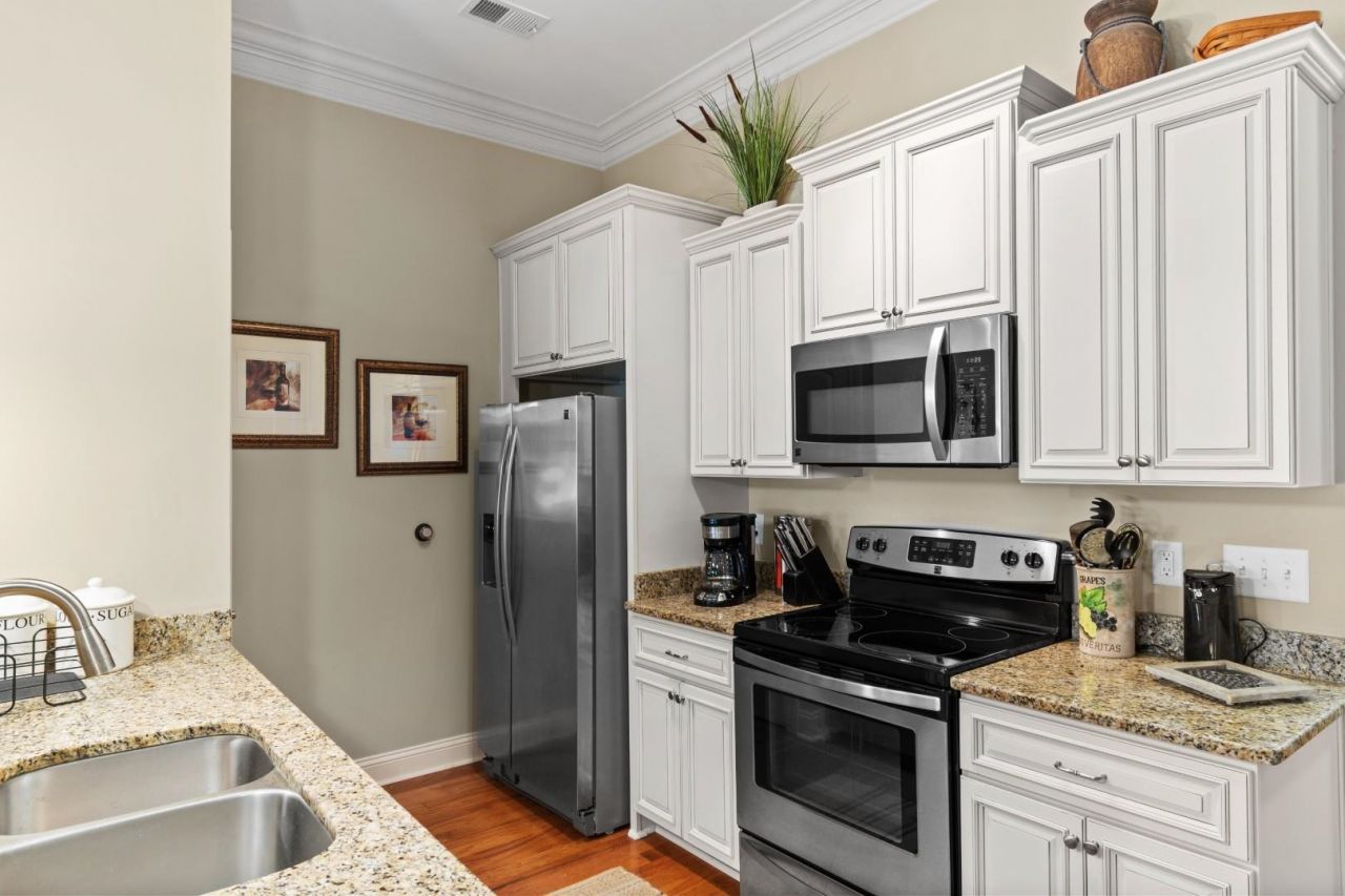 82 Mingo Dr. Photo 6