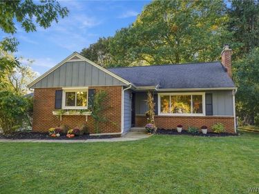 4620 W Overlook Drive, Buffalo, NY 14221