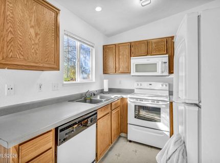 5474 Cabin Court, Sun Valley, NV 89433 Photo