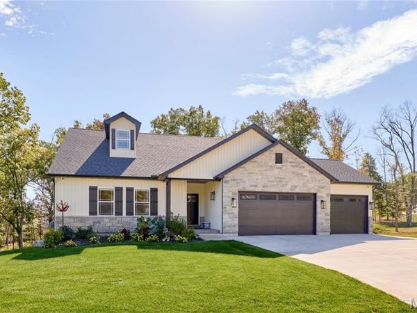 412 Shady Trail Drive , Troy, MO 63379