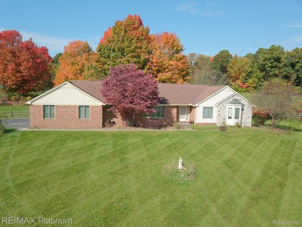 12945 Autumn Ridge Court, Brighton Township, Mi 48380