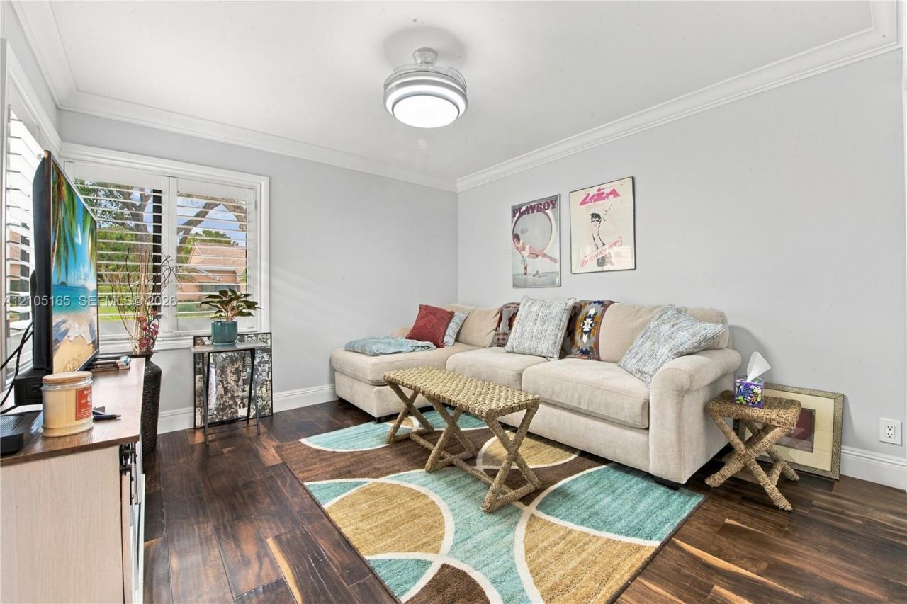 8306 Springlake Dr , Unit 8306, Boca Raton, FL 33496 Photo
