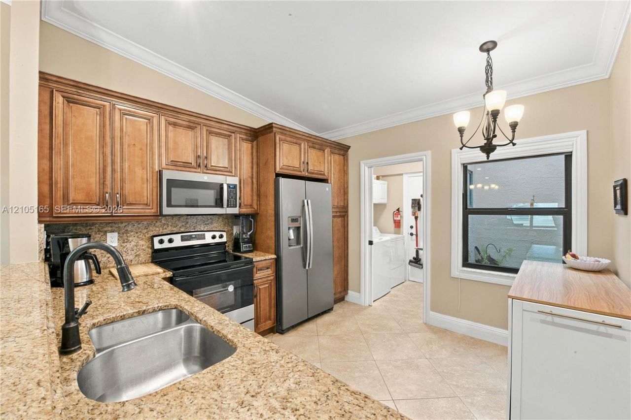 8306 Springlake Dr, Unit 8306, Boca Raton, FL 33496 Photo