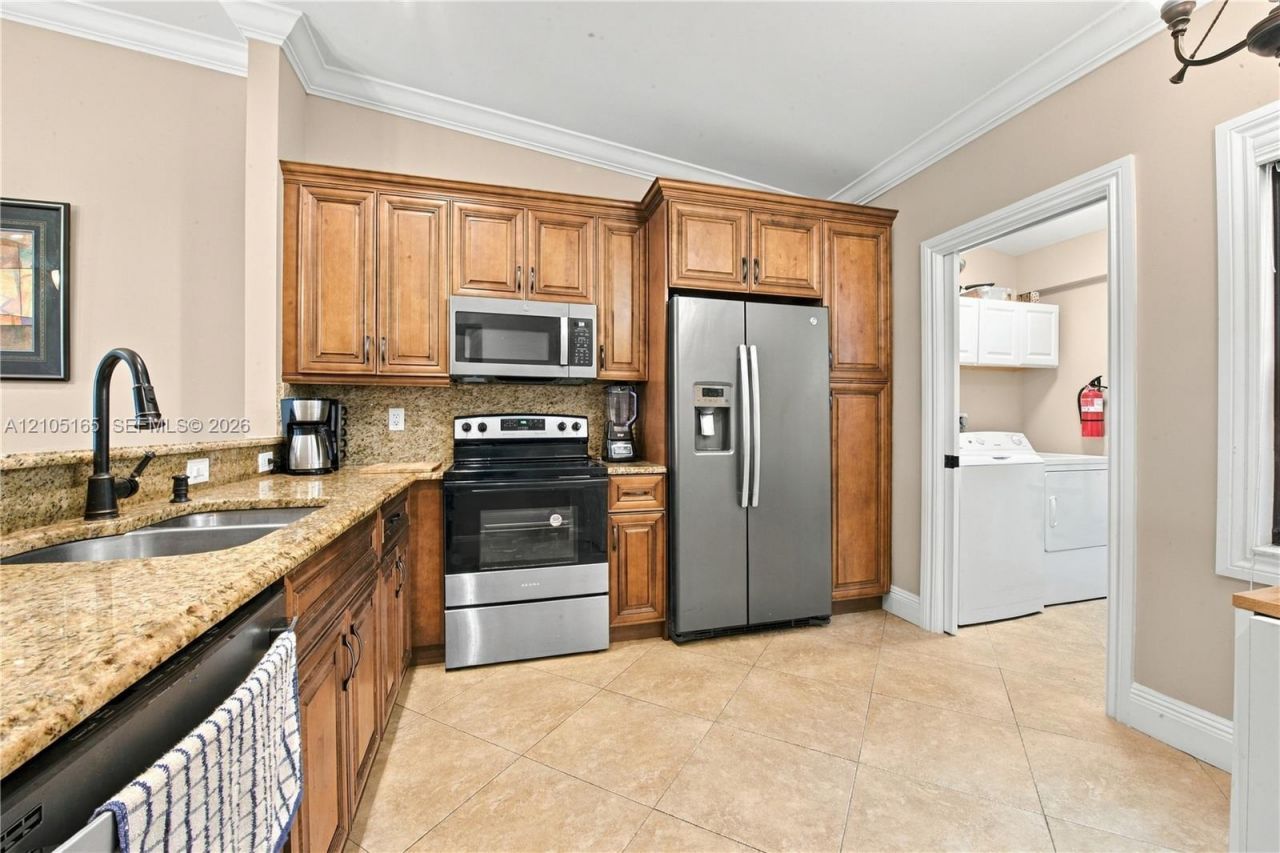 8306 Springlake Dr , Unit 8306, Boca Raton, FL 33496 Photo