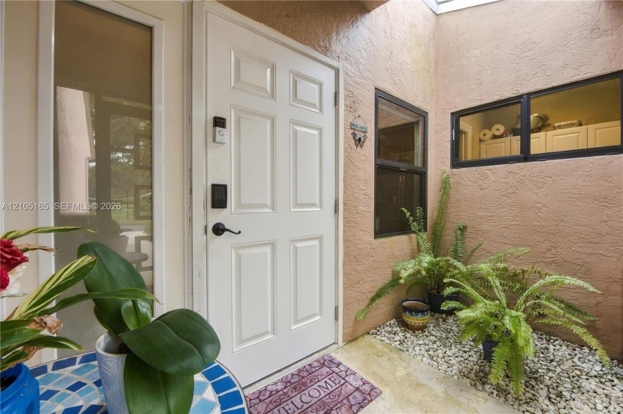 8306 Springlake Dr , Unit 8306, Boca Raton, FL 33496 Photo
