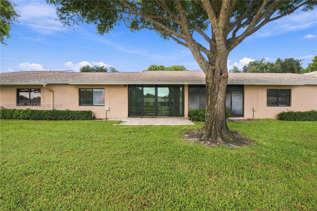 8306 Springlake Dr, Unit 8306, Boca Raton, FL 33496 Photo