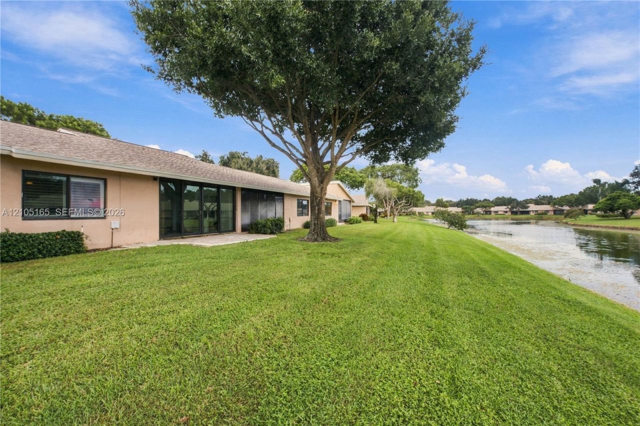 8306 Springlake Dr , Unit 8306, Boca Raton, FL 33496 Photo