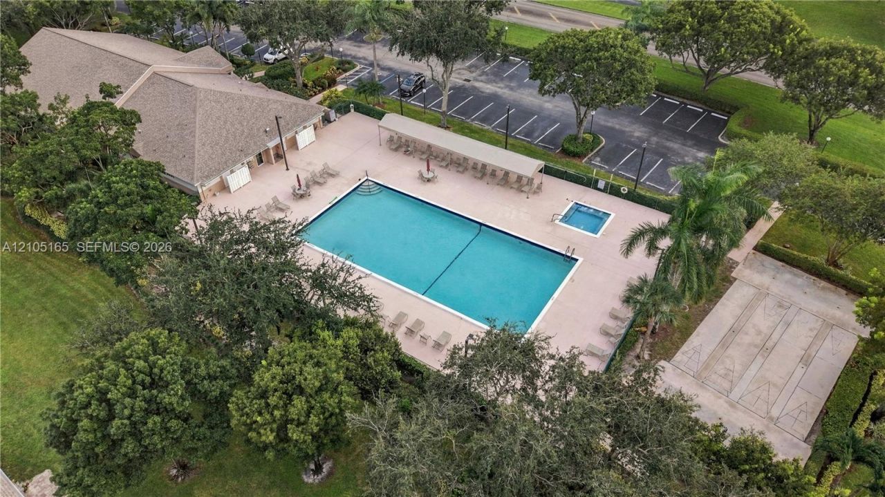 8306 Springlake Dr, Unit 8306, Boca Raton, FL 33496 Photo