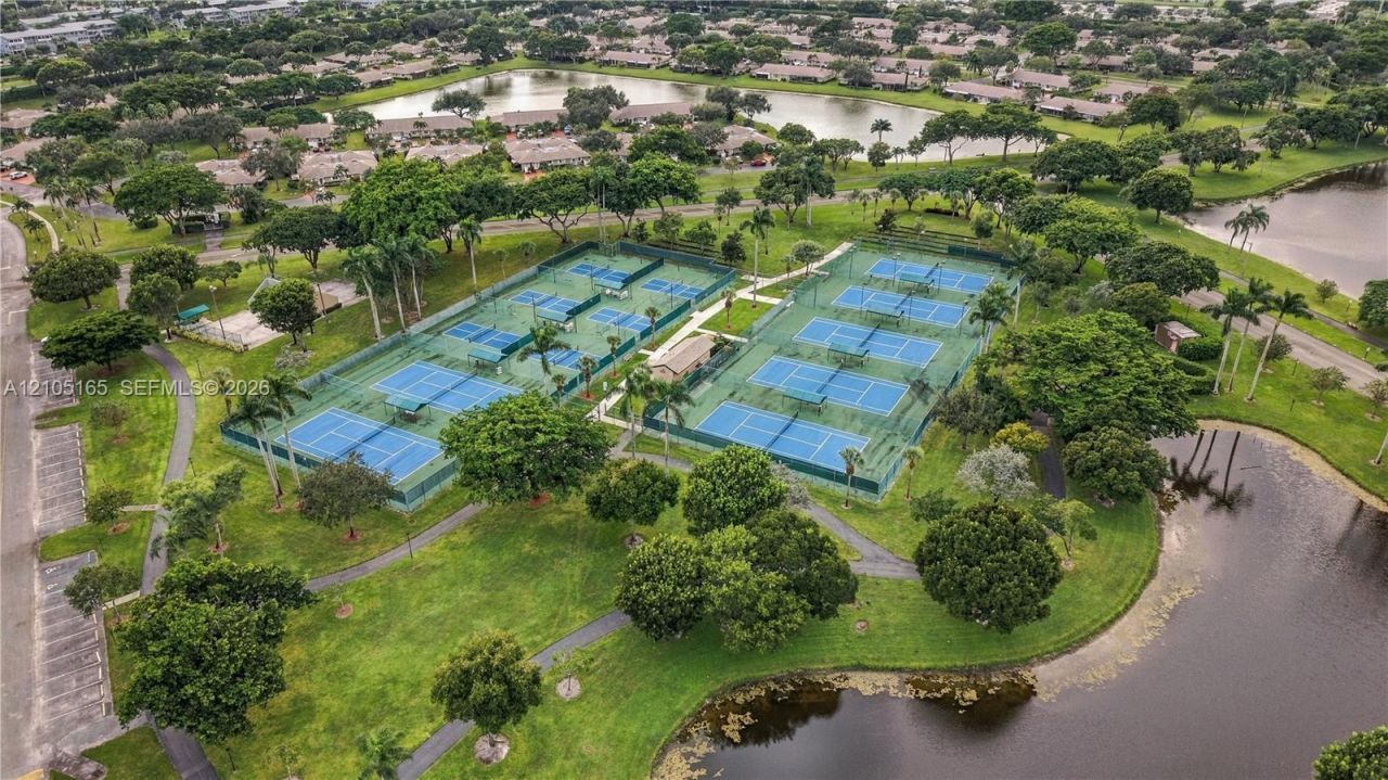 8306 Springlake Dr , Unit 8306, Boca Raton, FL 33496 Photo