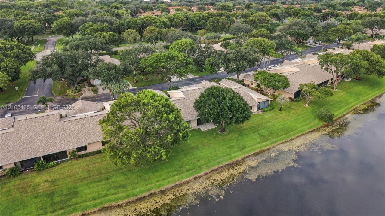 8306 Springlake Dr , Unit 8306, Boca Raton, FL 33496 Photo