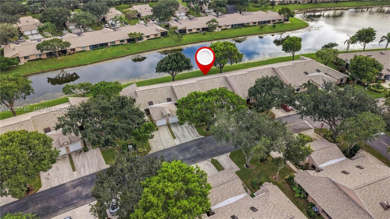 8306 Springlake Dr , Unit 8306, Boca Raton, FL 33496 Photo