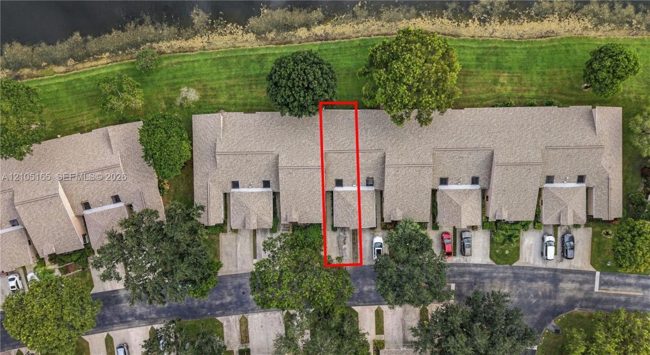 8306 Springlake Dr , Unit 8306, Boca Raton, FL 33496 Photo