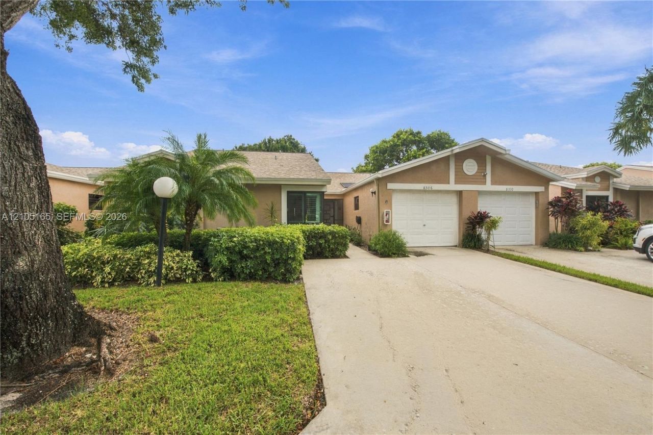 8306 Springlake Dr, Unit 8306, Boca Raton, FL 33496 Photo