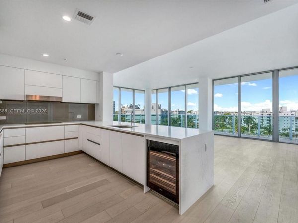 9201 E Bay Harbor Dr , Unit 702, Bay Harbor Islands, FL 33154