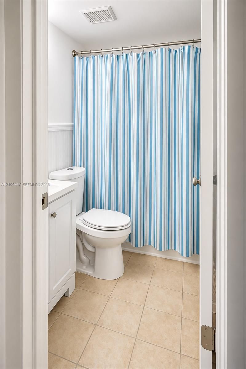 11905 NE 2nd Ave , Unit C301, North Miami, FL 33161 Photo