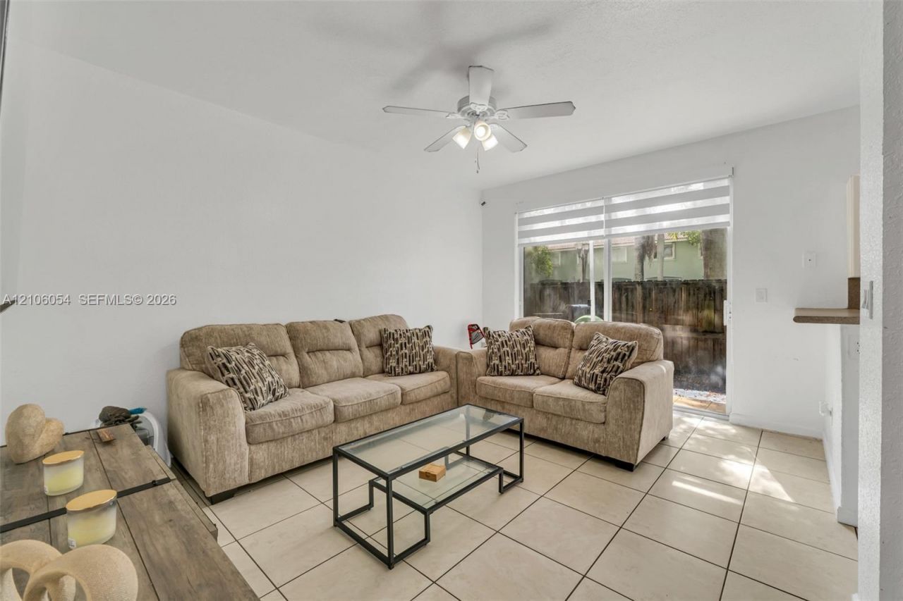 1406 SE 26th Ct, Unit 311, Homestead, FL 33035 Photo