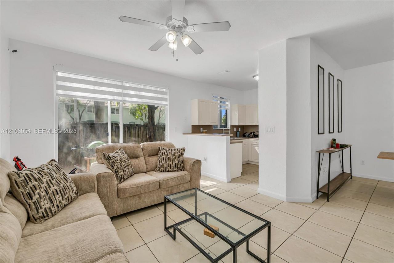 1406 SE 26th Ct, Unit 311, Homestead, FL 33035 Photo